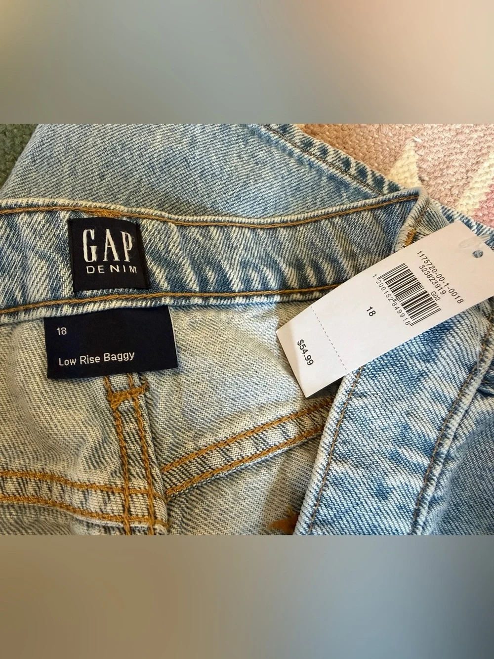 GAP Girls Low Rise Baggy Denim Jeans in Light Wash